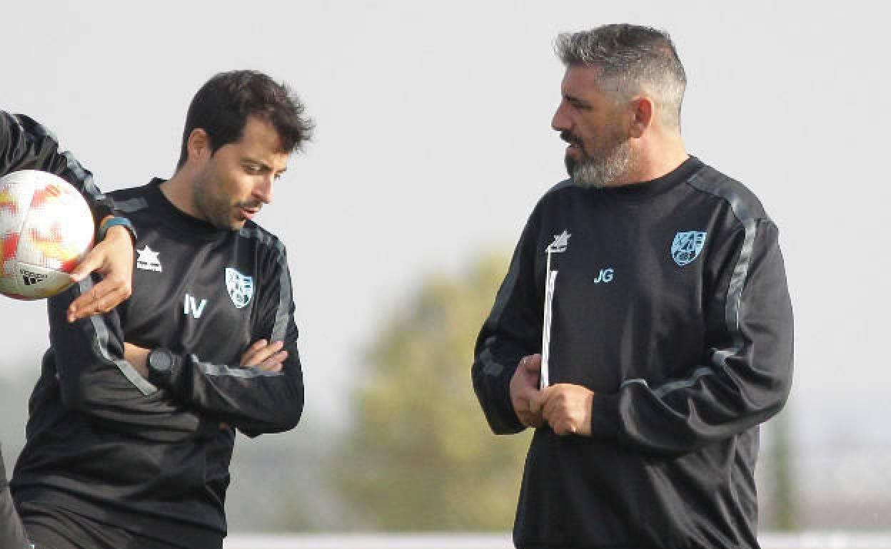 El Calahorra cesa al entrenador extremeño Juan García