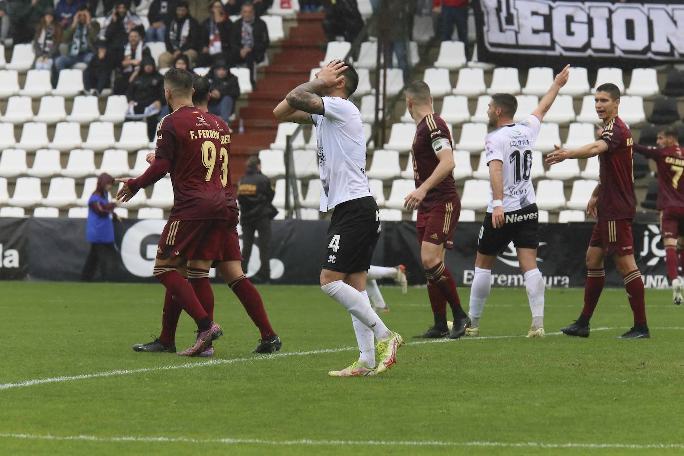 Fotos: Las mejores imágenes del Mérida-Badajoz