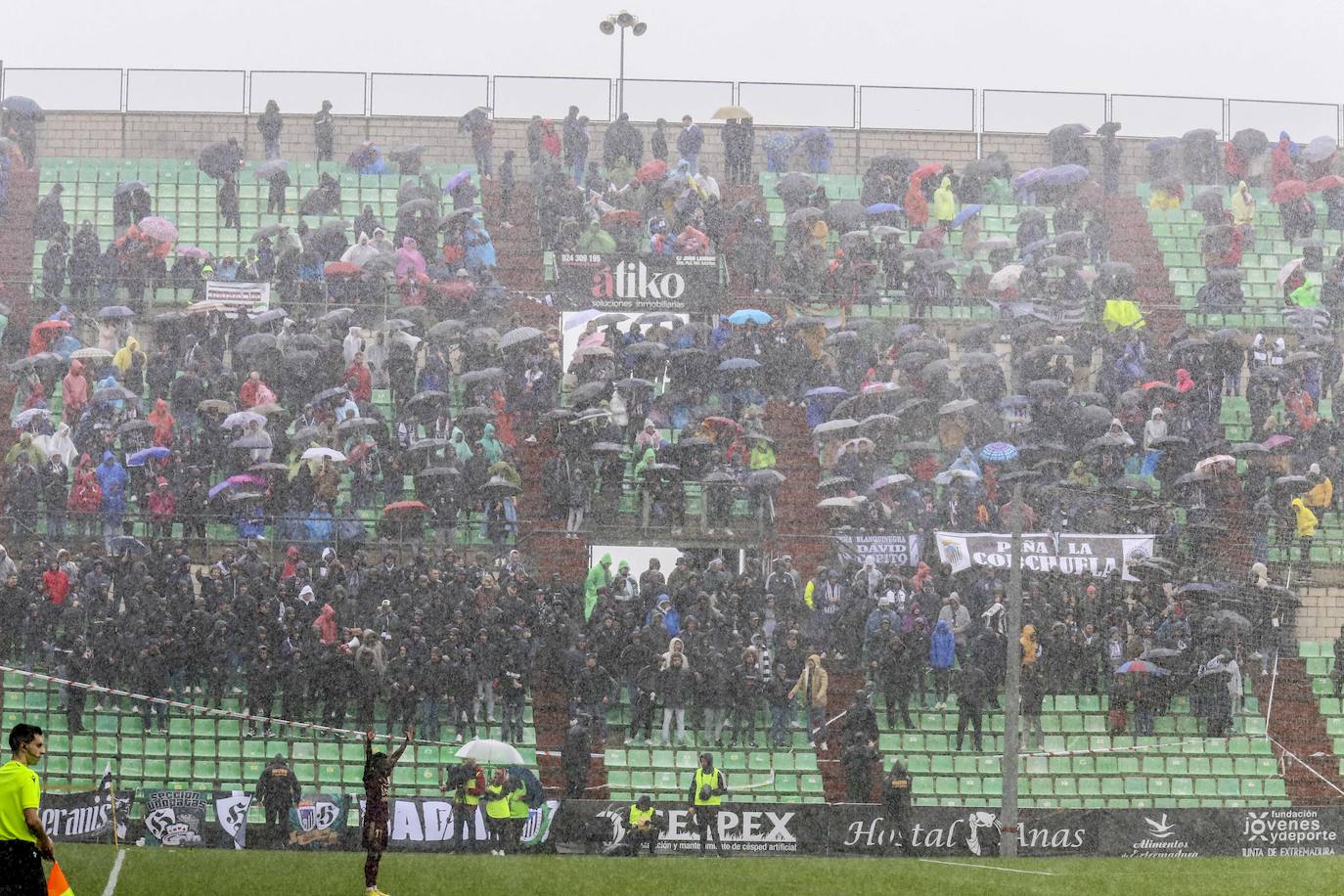 Fotos: Las mejores imágenes del Mérida-Badajoz