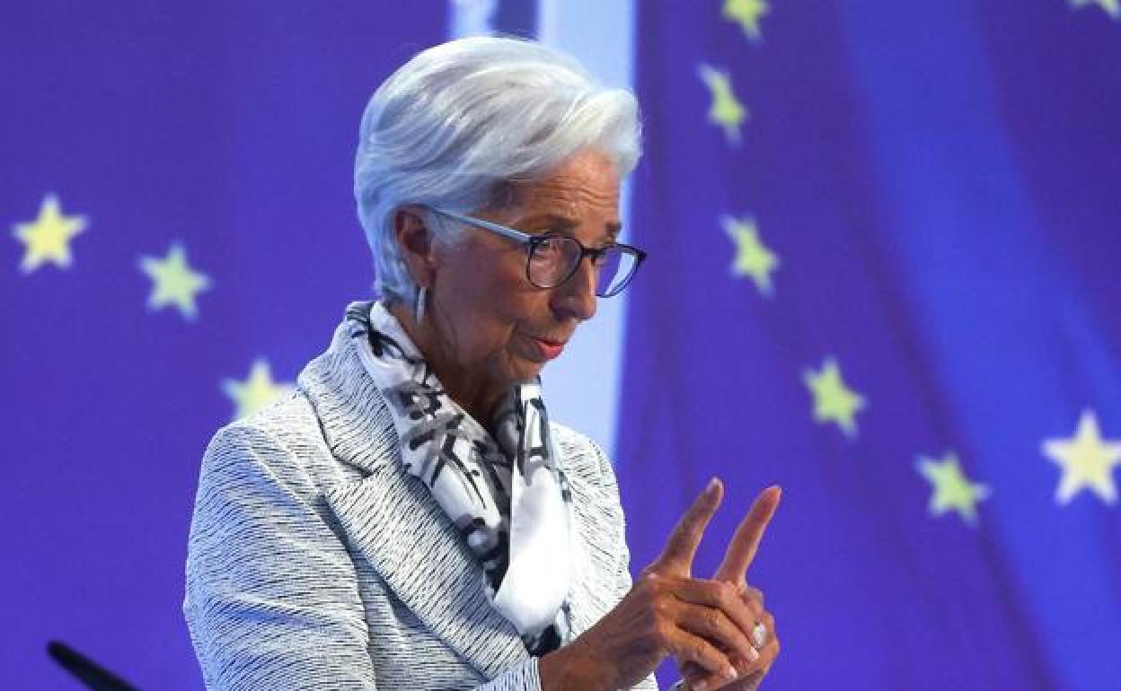 Los tipos, lejos de tocar techo