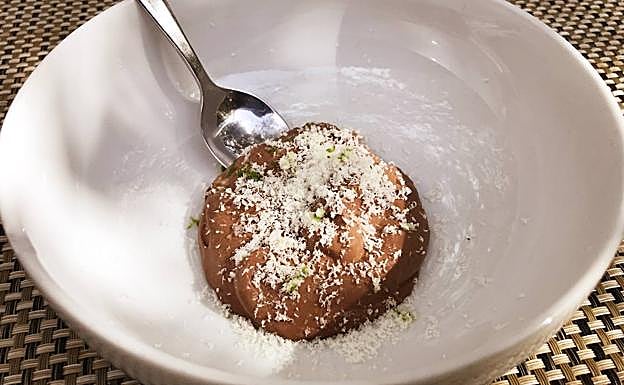 Mousse de chocolate.