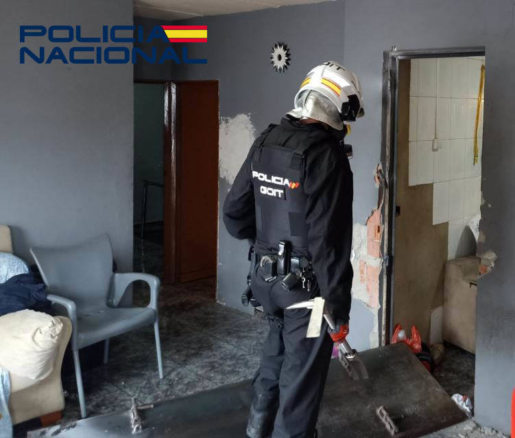 Una operación antidroga en Badajoz acaba con ocho detenidos y dos fumaderos desmantelados