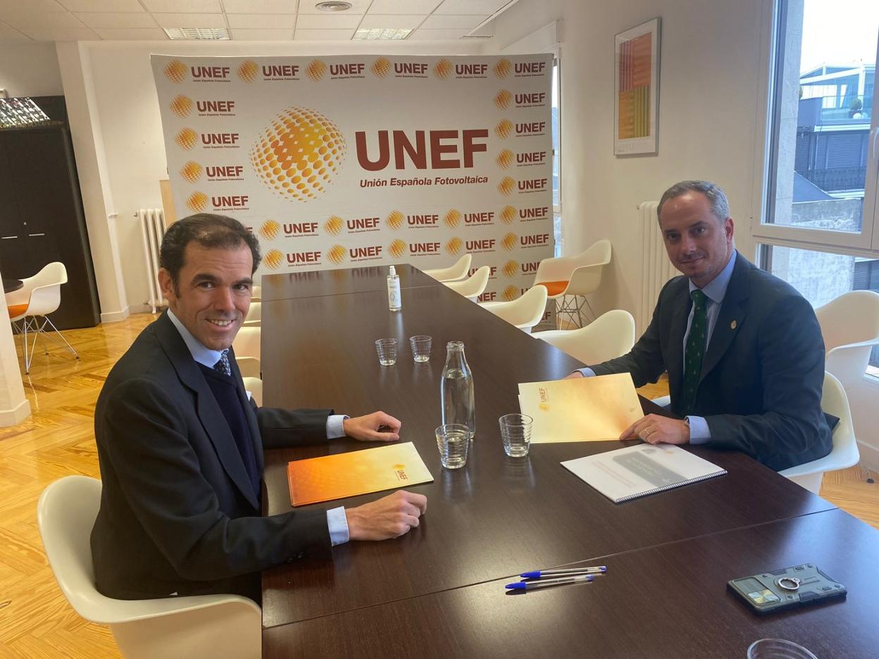 Firma del convenio de colaboración en Madrid. 