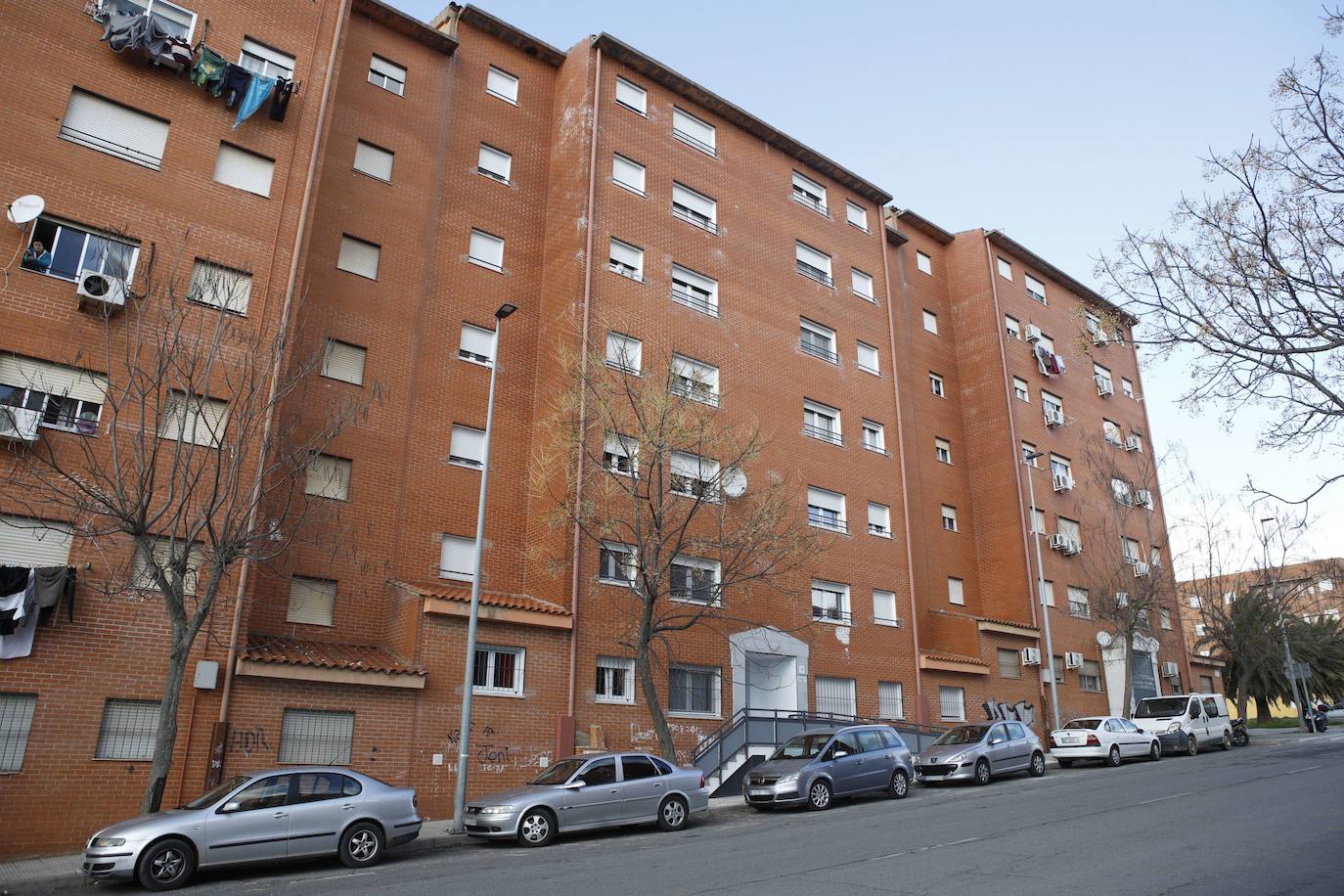 Bloques de viviendas en la calle Ródano de Cáceres.