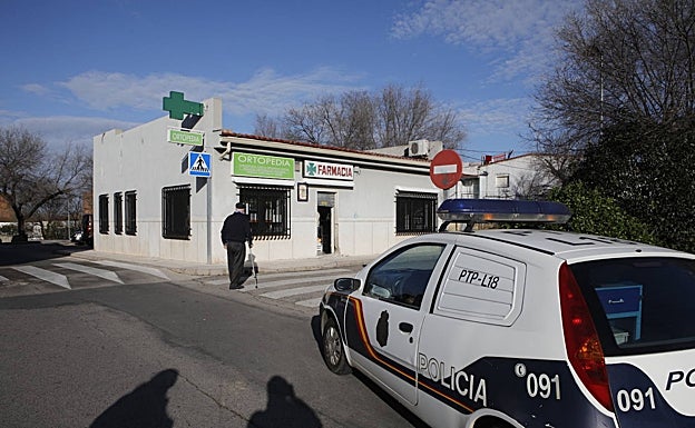 La farmacia está en la calle Danubio, en Aldea Moret. 