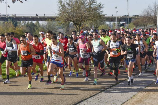 Fotos: Búscate en la San Silvestre pacense