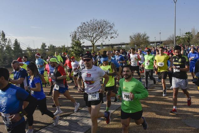 Fotos: Búscate en la San Silvestre pacense