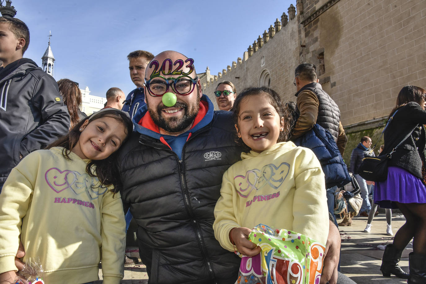 Fotos: La Nochevieja infantil llena la plaza de España de Badajoz