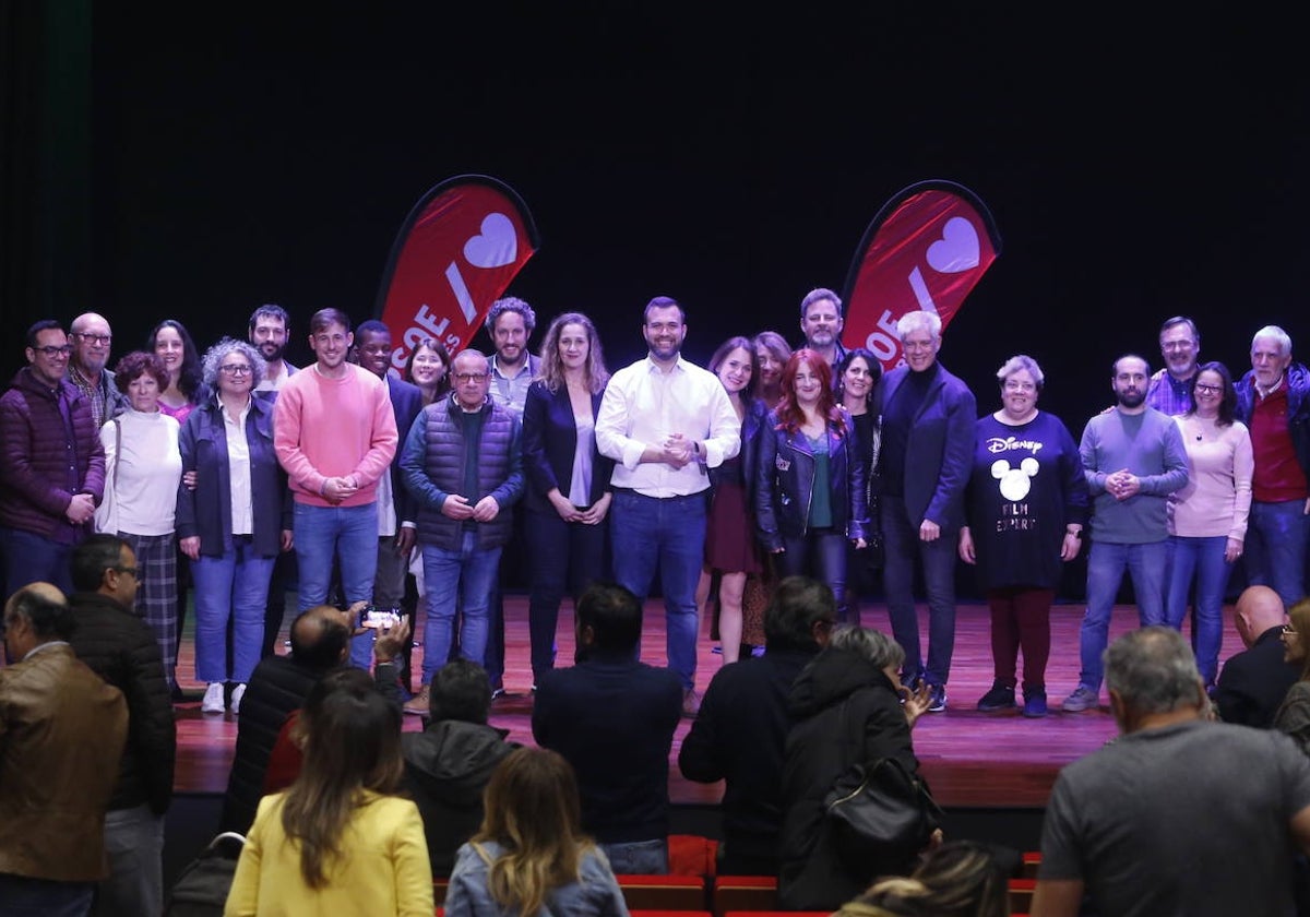 Los candidatos del PSOE al Ayuntamiento de Cáceres en las municipales de mayo.