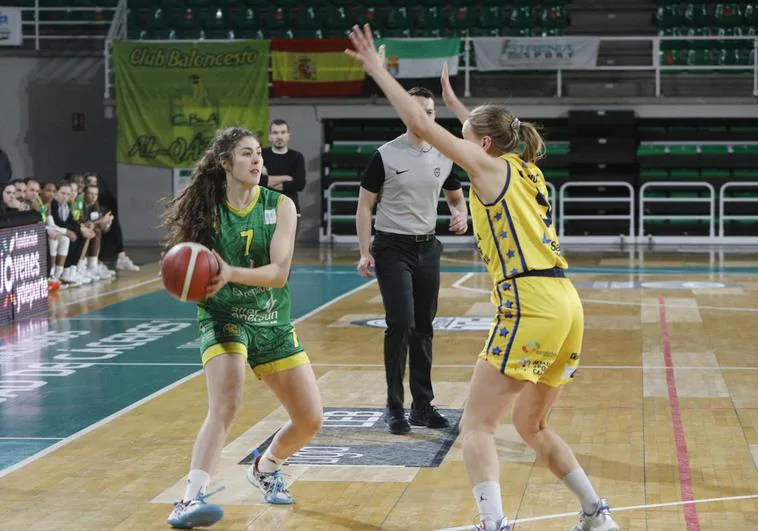 Lucía Fontela, jugadora del Al-Qázeres.