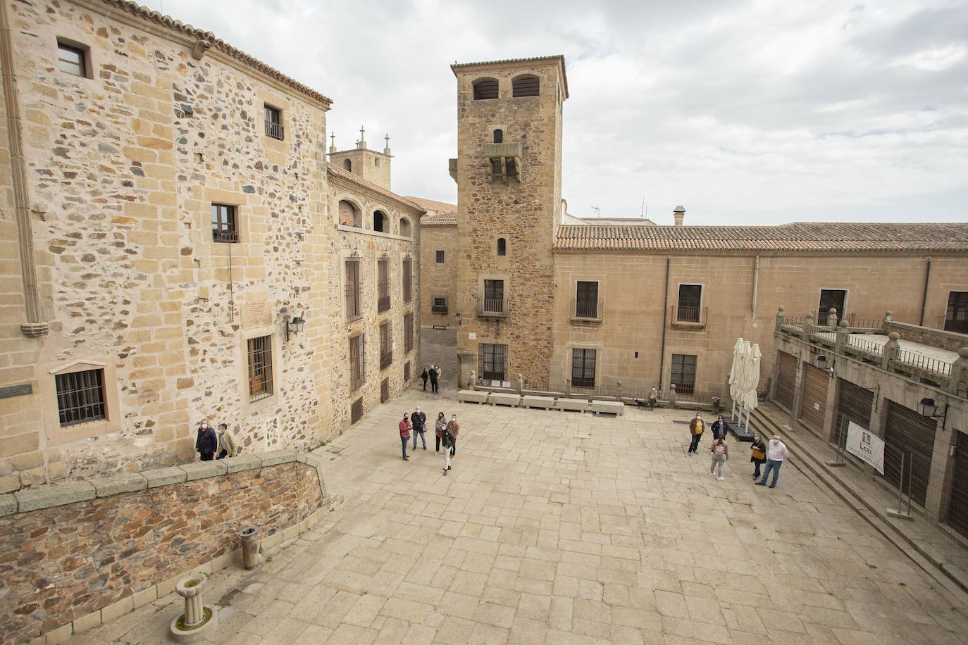 Plaza de San Jorge en la Ciudad Monumental de Cáceres.