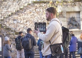 Los equipos técnicos han visitado en la mañana del martes la plaza de San Jorge, entre otras localizaciones.