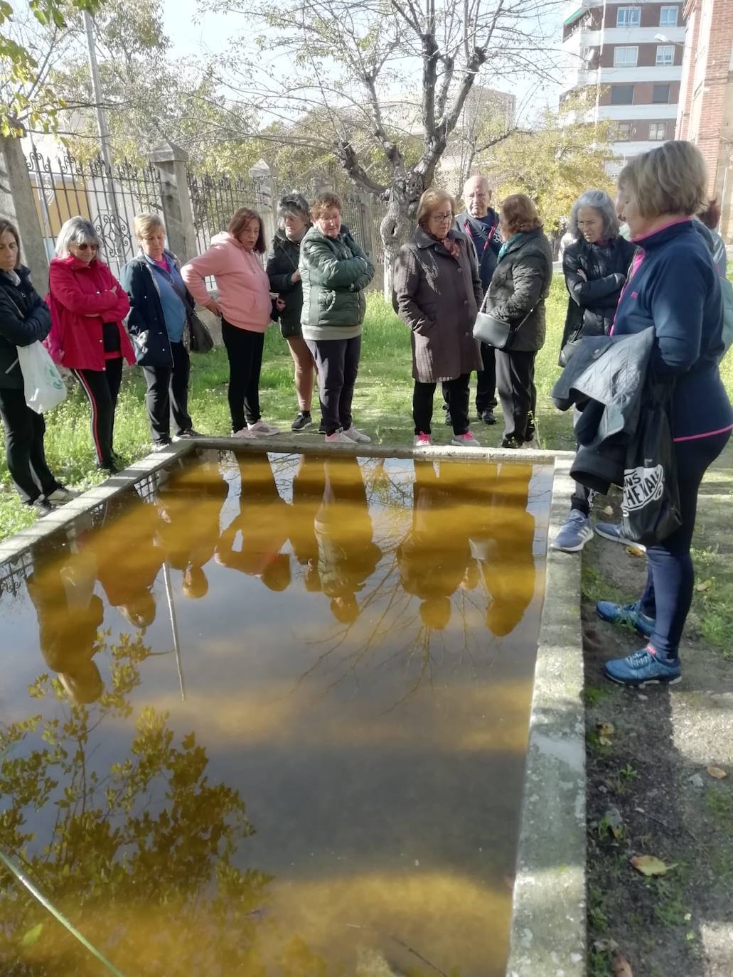 Los científicos estudiaban en Navalmora,l la relación de los mosquitos que estaban en aguas estancadas con la transmisión de la enfermedad.