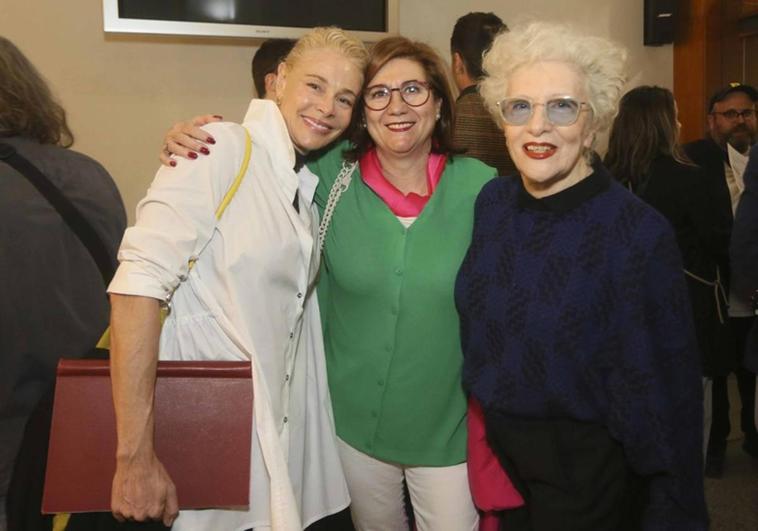 Belén Rueda, Luisa Martín y la directora Magüi Mira. J. M. R.