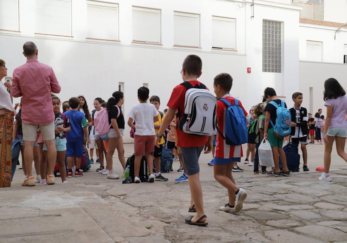 Primer día de clase en un colegio.