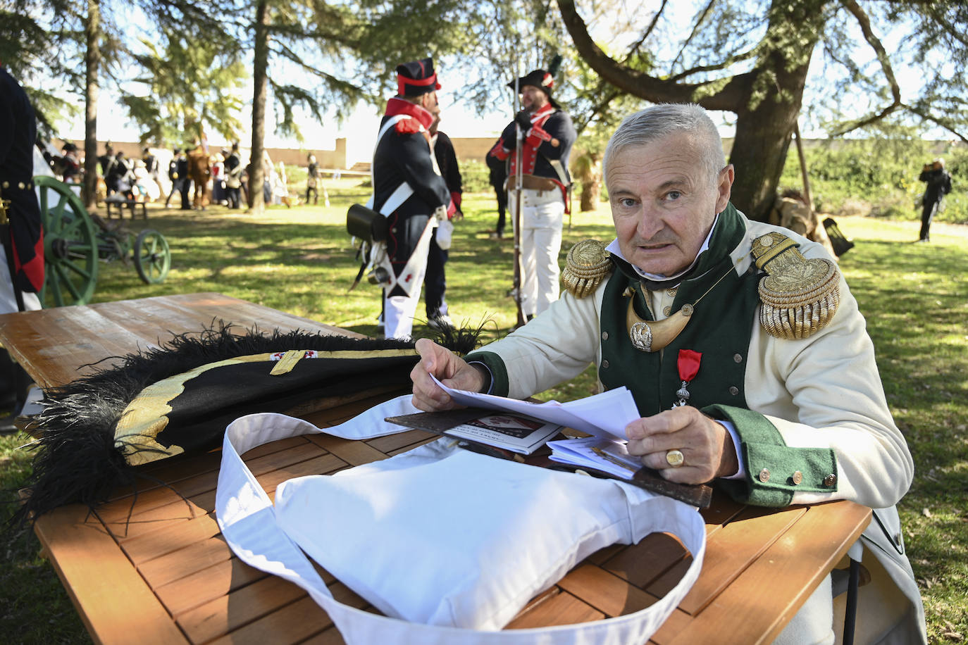 Los recreadores han instalado su campamento base en la Alcazaba.