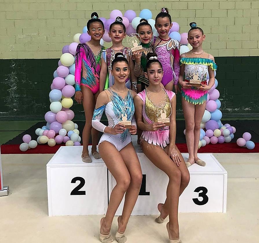 Deportistas de Calamonte tras el torneo.