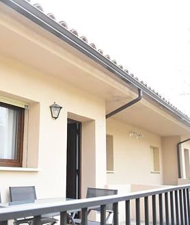 Imagen secundaria 2 - Licitada la explotación del camping Sierra de Gata tras su modernización