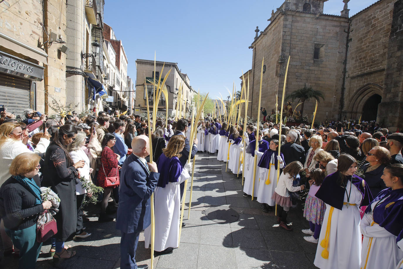 La procesión de la Burrina recordó al que fuera su mayordomo durante 11 años, José Manuel Martín Cisneros, fallecido recientemente