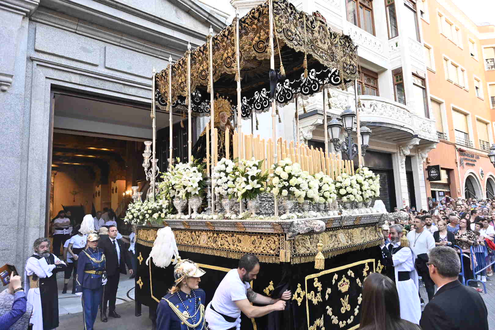 Las mejores imágenes del Jueves Santo en Badajoz