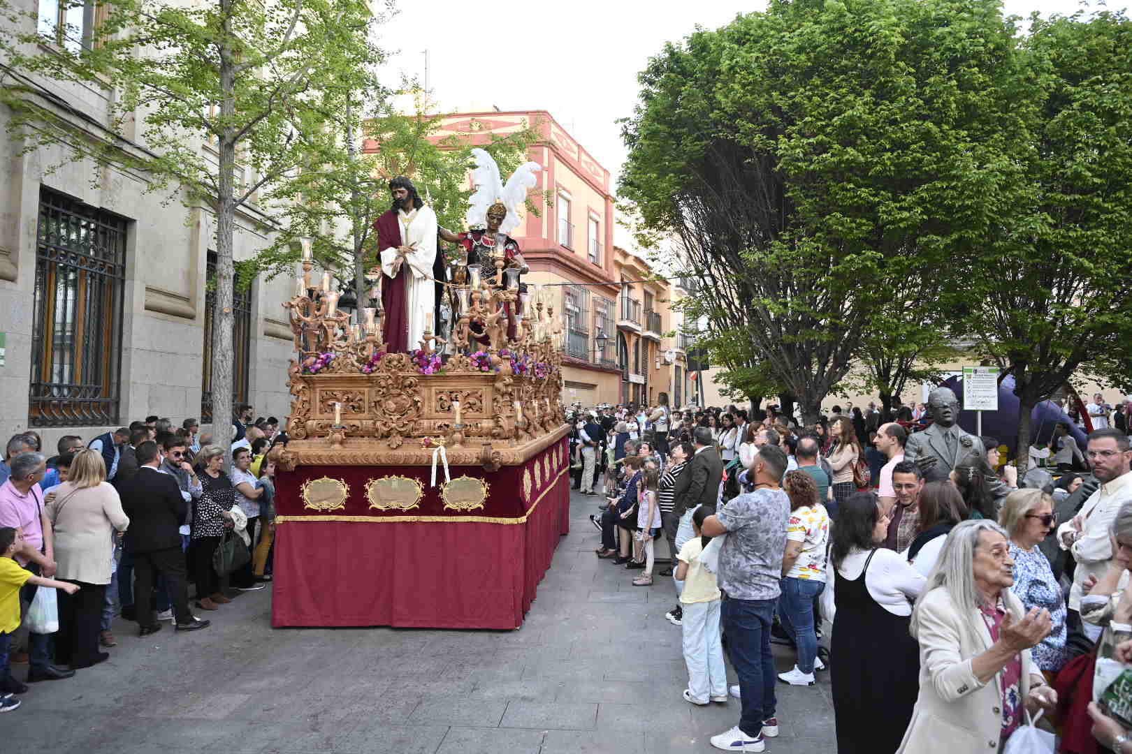 Las mejores imágenes del Jueves Santo en Badajoz