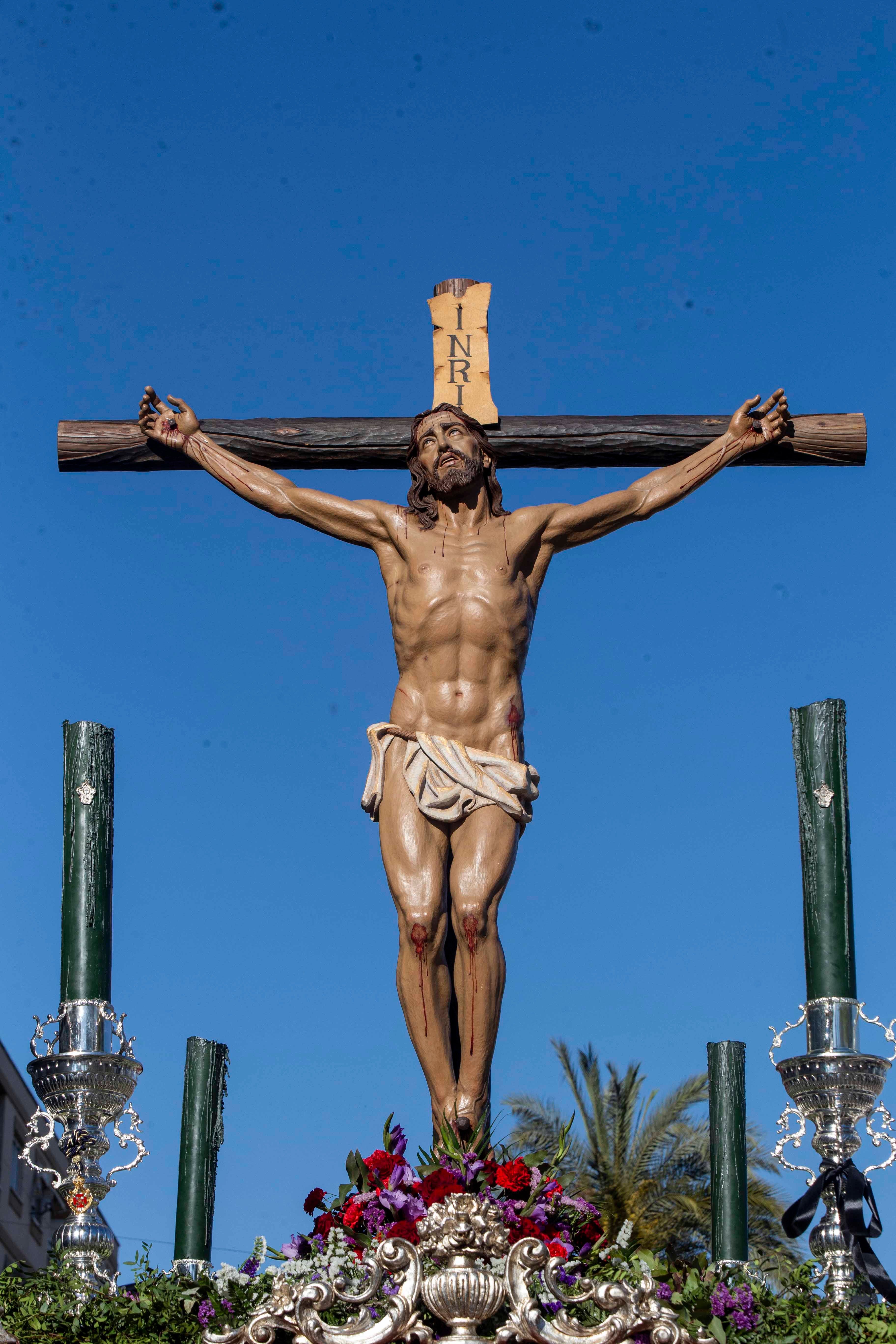 Procesión de la Franciscana Hermandad del Santísimo Cristo de la Vera Cruz y María Santísima de Nazaret