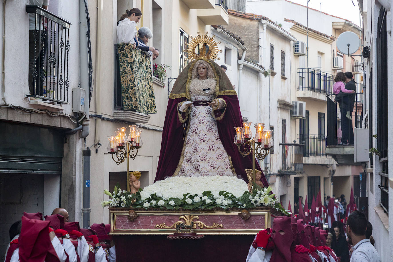 Procesiónj de la Hermandad de la Sagrada Cena en Plasencia este Jueves Santo. 