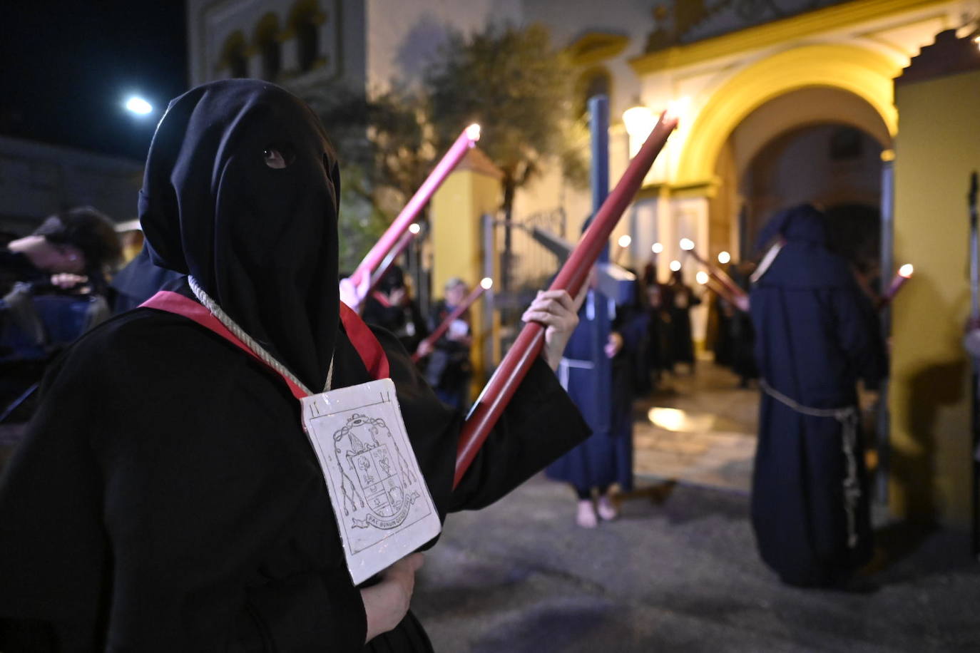 La procesión del Cristo de la Paz de Badajoz, en imágenes