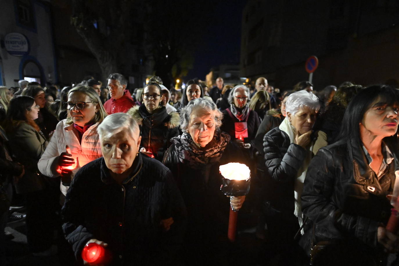 La procesión del Cristo de la Paz de Badajoz, en imágenes