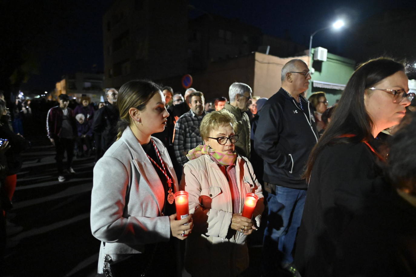 La procesión del Cristo de la Paz de Badajoz, en imágenes