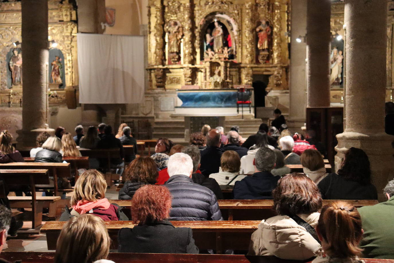 Valverde de la Vera vive su día más importante del año con los &#039;empalaos&#039;