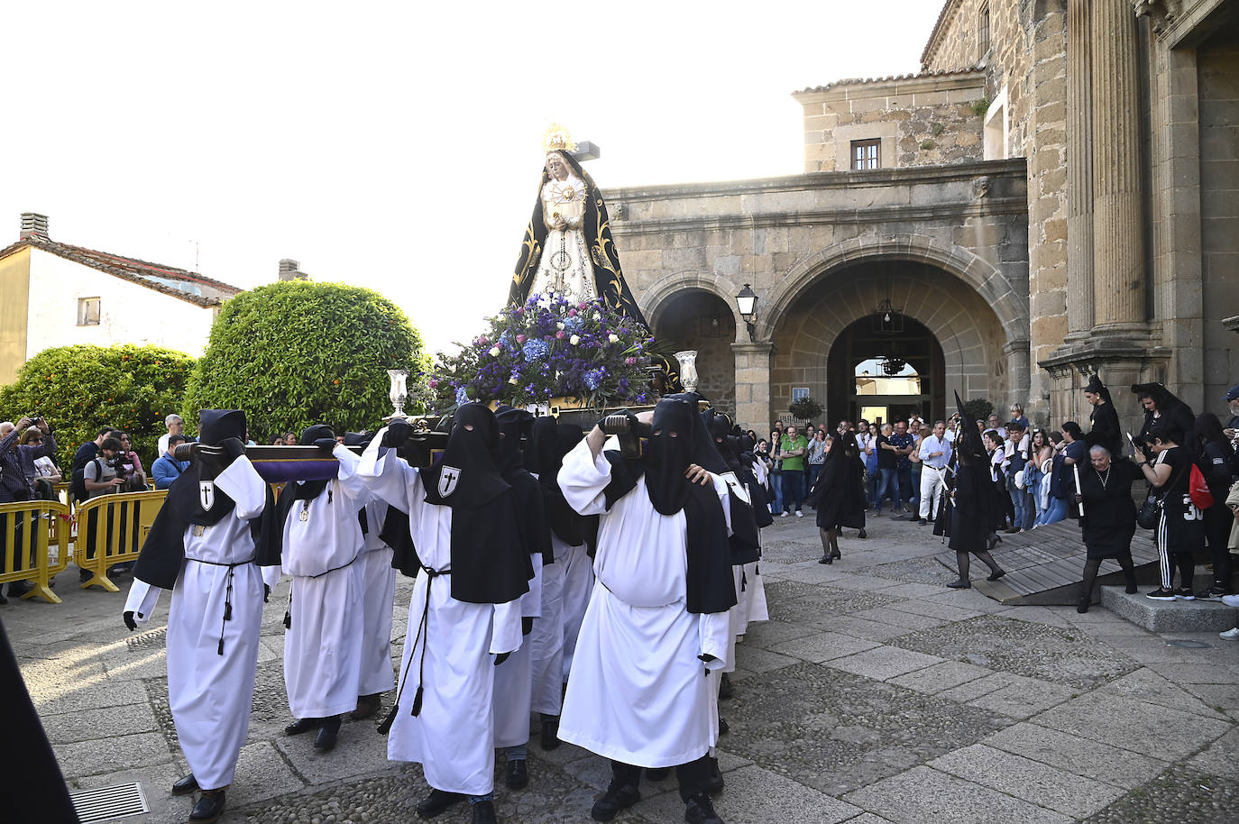 Fotos | Procesión del sábado en Plasencia
