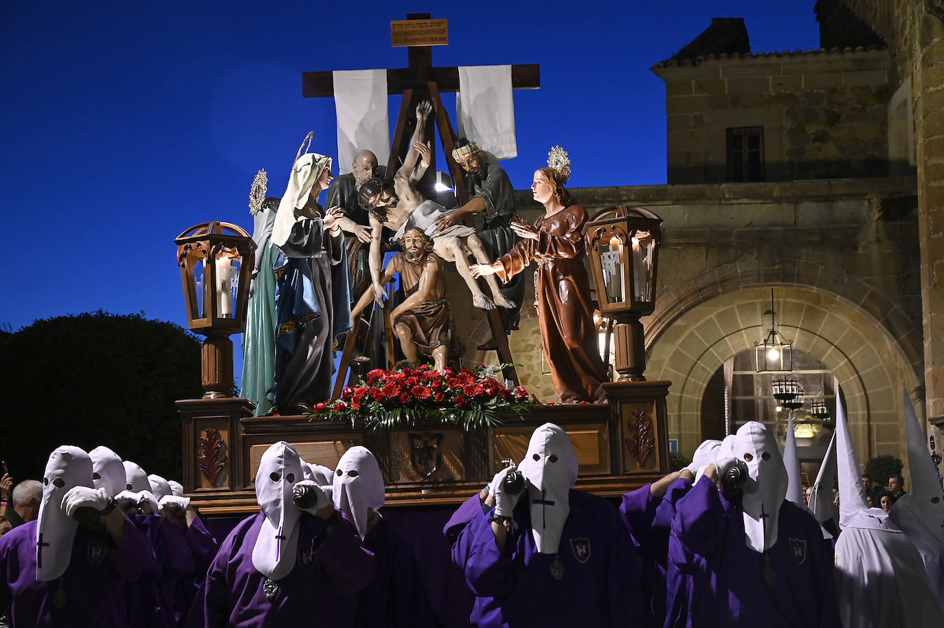 El Viernes Santo placentino, en imágenes