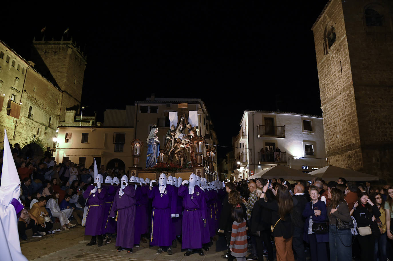 El Viernes Santo placentino, en imágenes