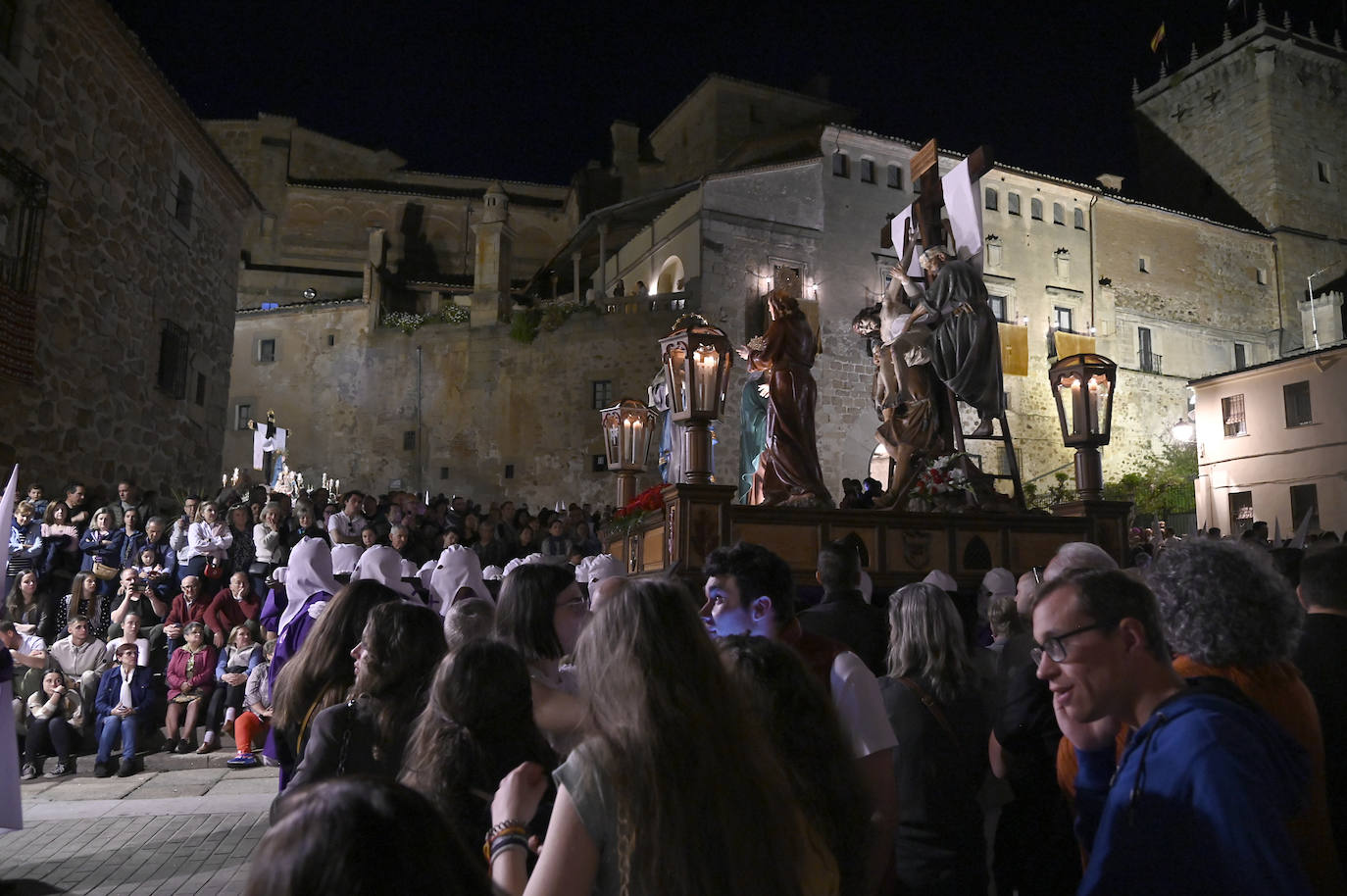 El Viernes Santo placentino, en imágenes