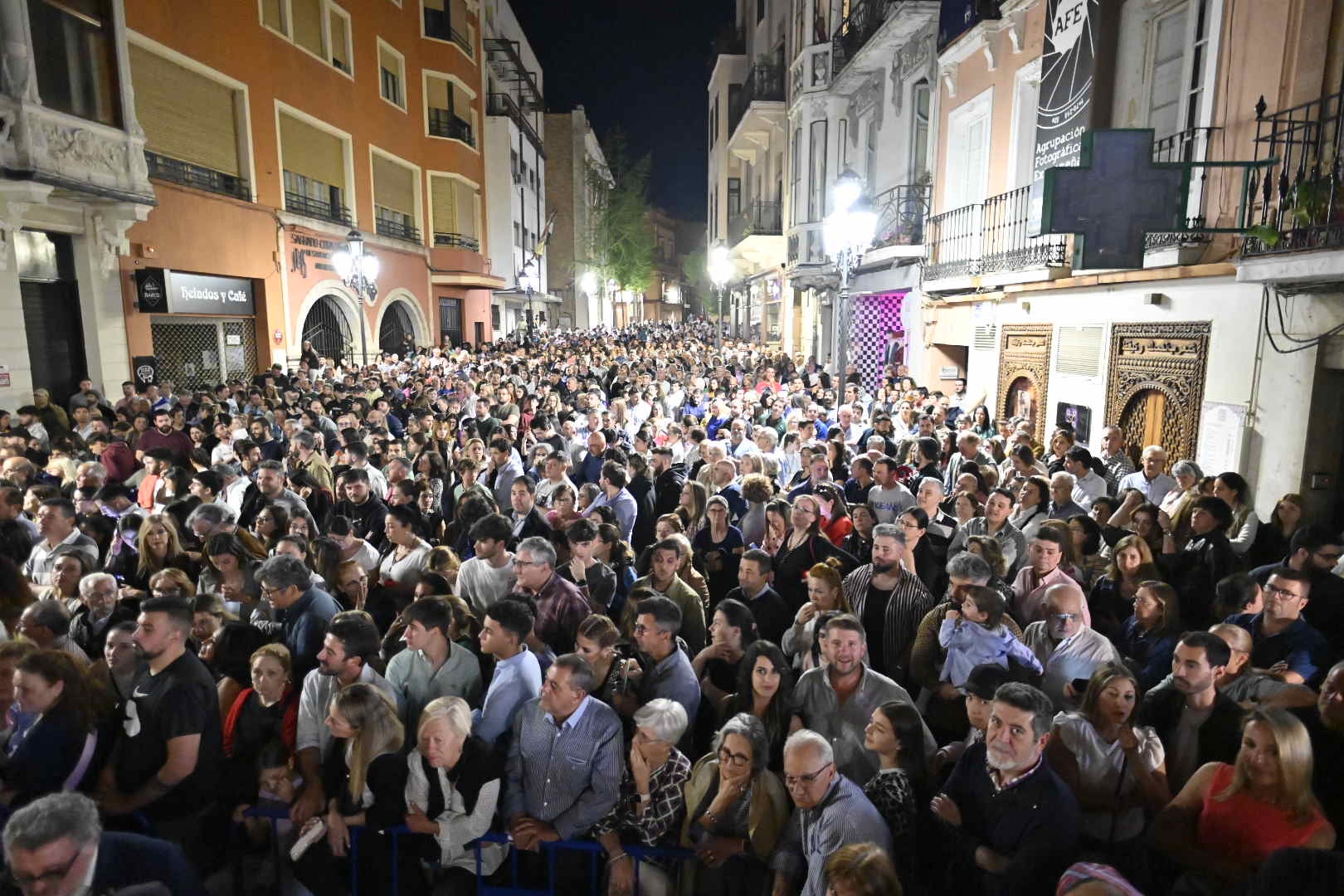 La procesión del Rosario pone el broche al Viernes Santo de Badajoz