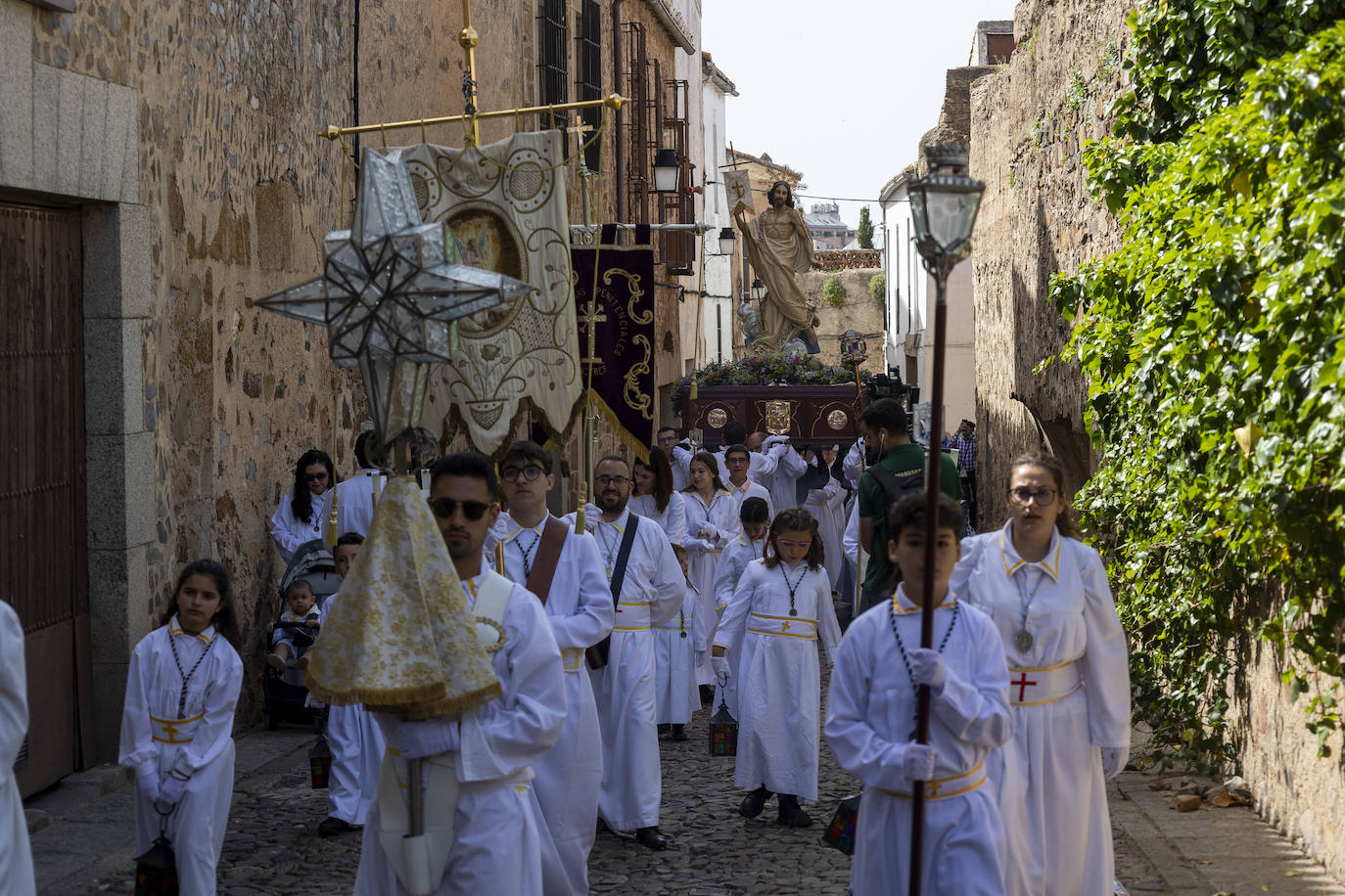 Domingo de Resurrección apoteósico en Cáceres