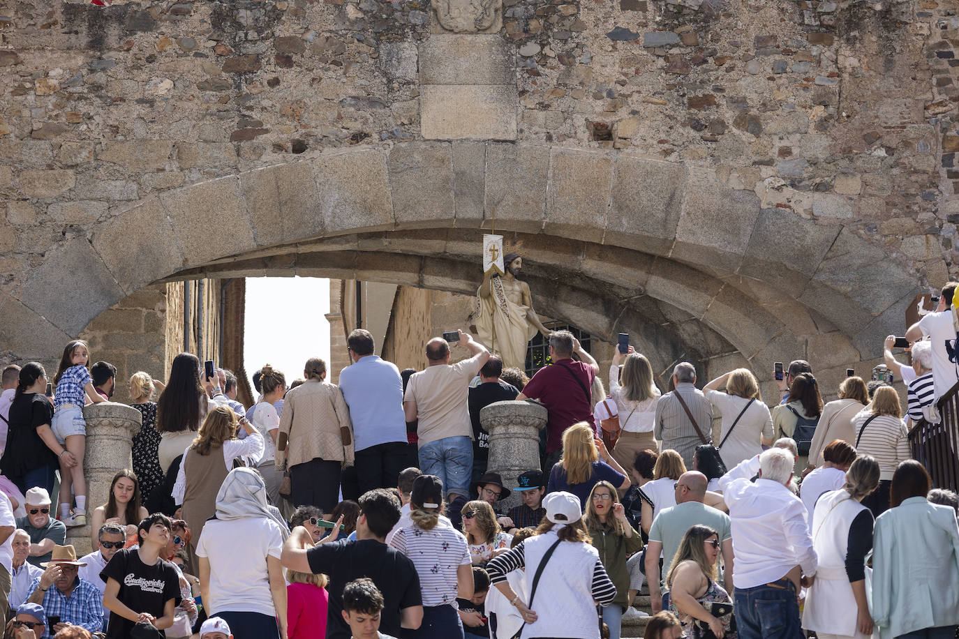 Domingo de Resurrección apoteósico en Cáceres