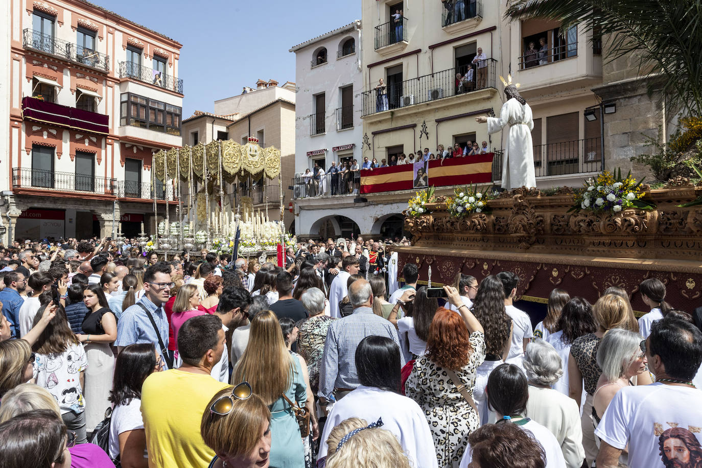 El Domingo de Resurrección placentino, en imágenes