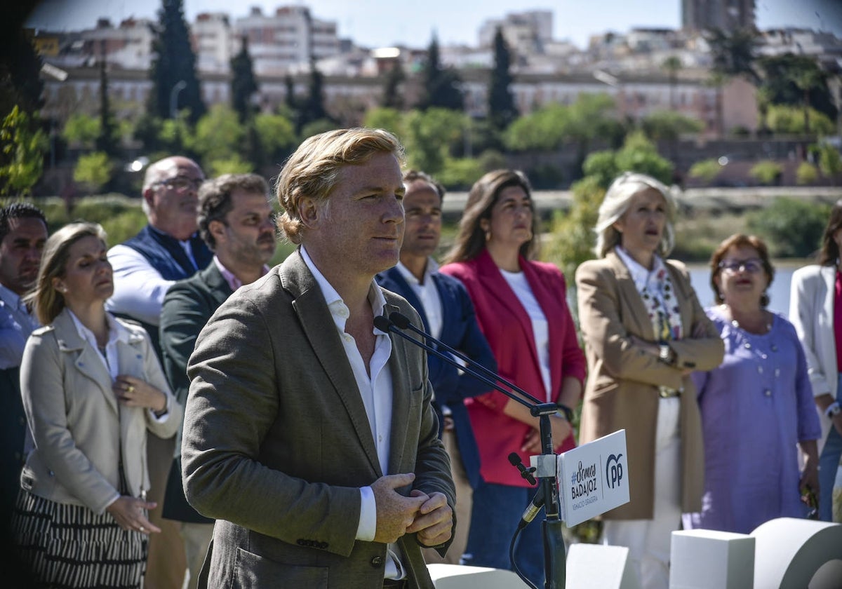 Ignacio Gragera ha presentado esta mañana a su candidatura en el parque del río.