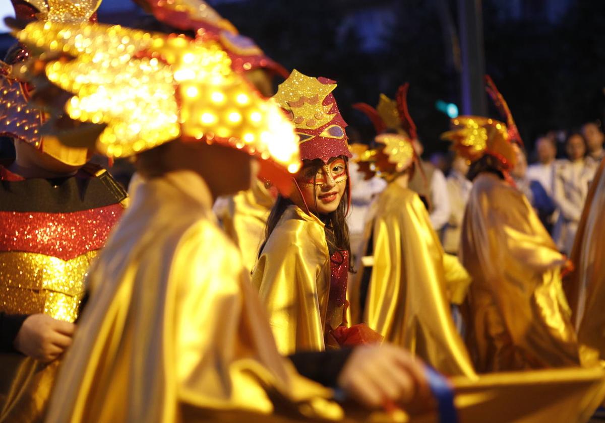 Las mejores imágenes del desfile de San Jorge en Cáceres (II)