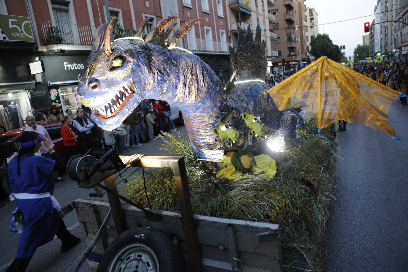 Las mejores imágenes del desfile de San Jorge en Cáceres (II)