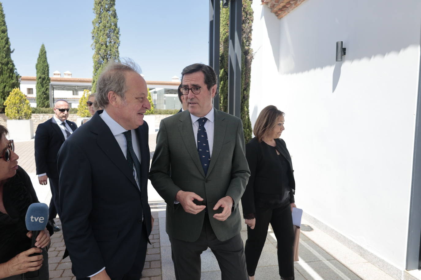 El ciclo &#039;90 años de HOY&#039; continúa con la participación de Antonio Garamendi