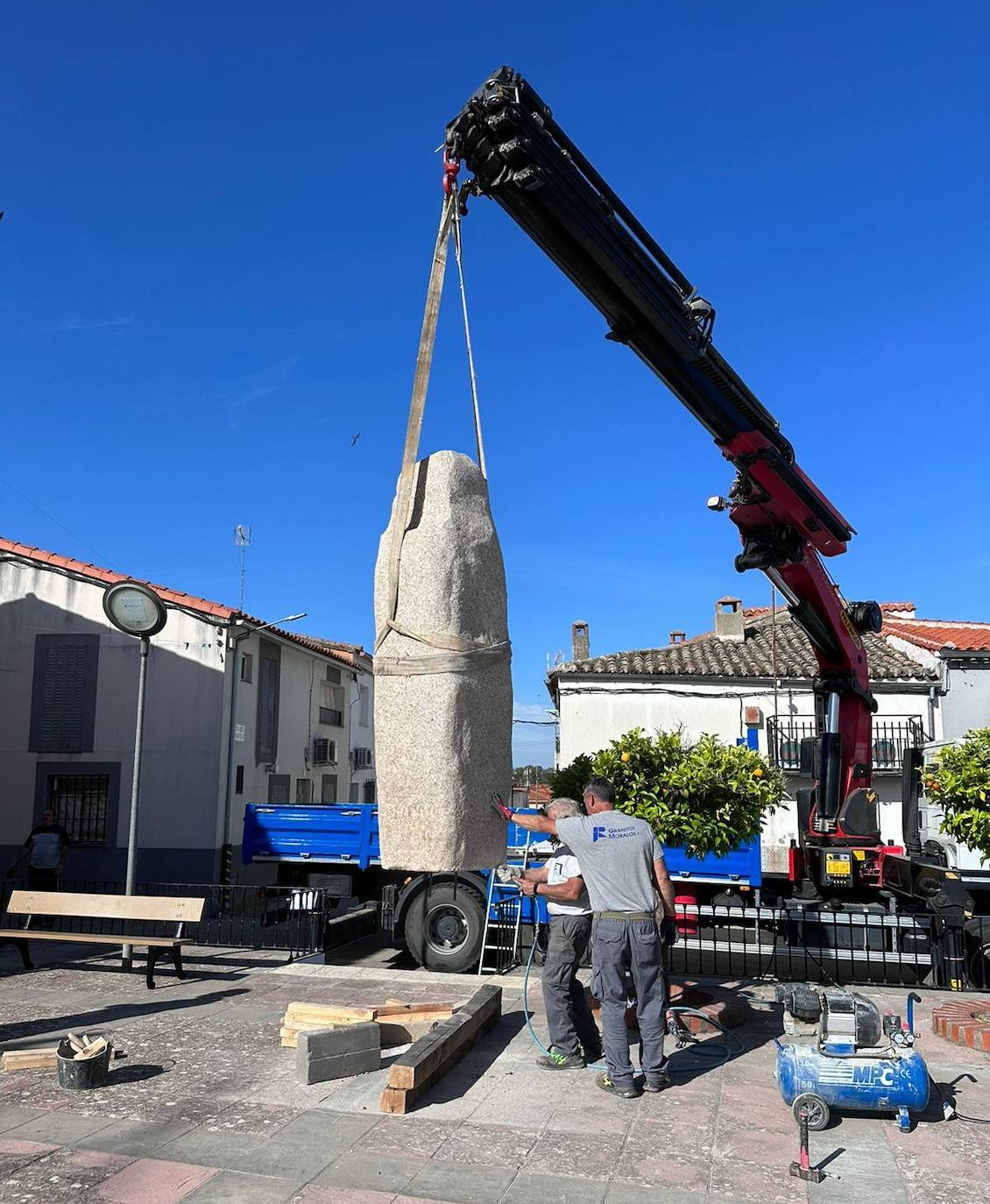 Réplica del dolmen de Guadalperal