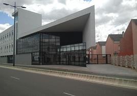 Fachada del Palacio de Justicia de Almendralejo.