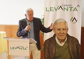 El candidato a alcalde por Levanta Cáceres, Felipe Vela.