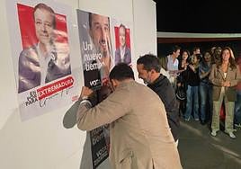 28-M en Extremadura: Pegada de carteles