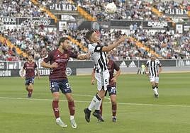 El Badajoz se aferra a la permanencia con un triunfo ante el Pontevedra