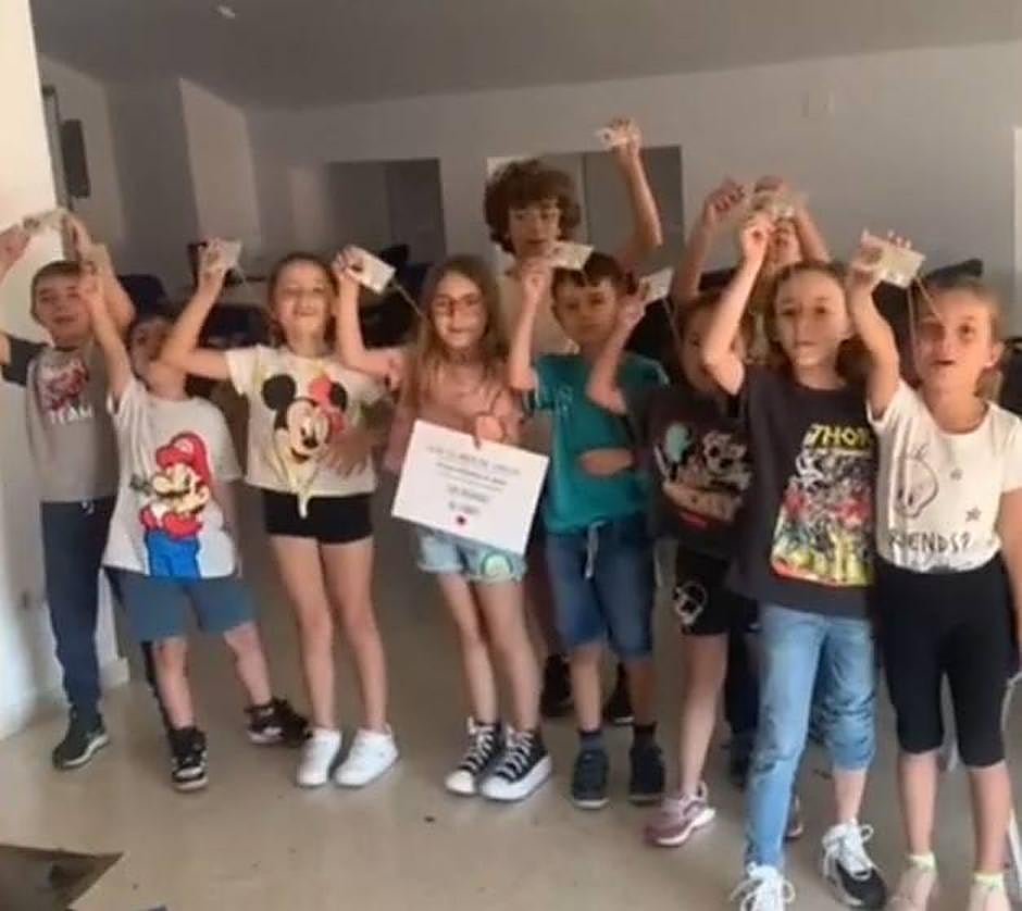 Los pequeños exploradores de libros.