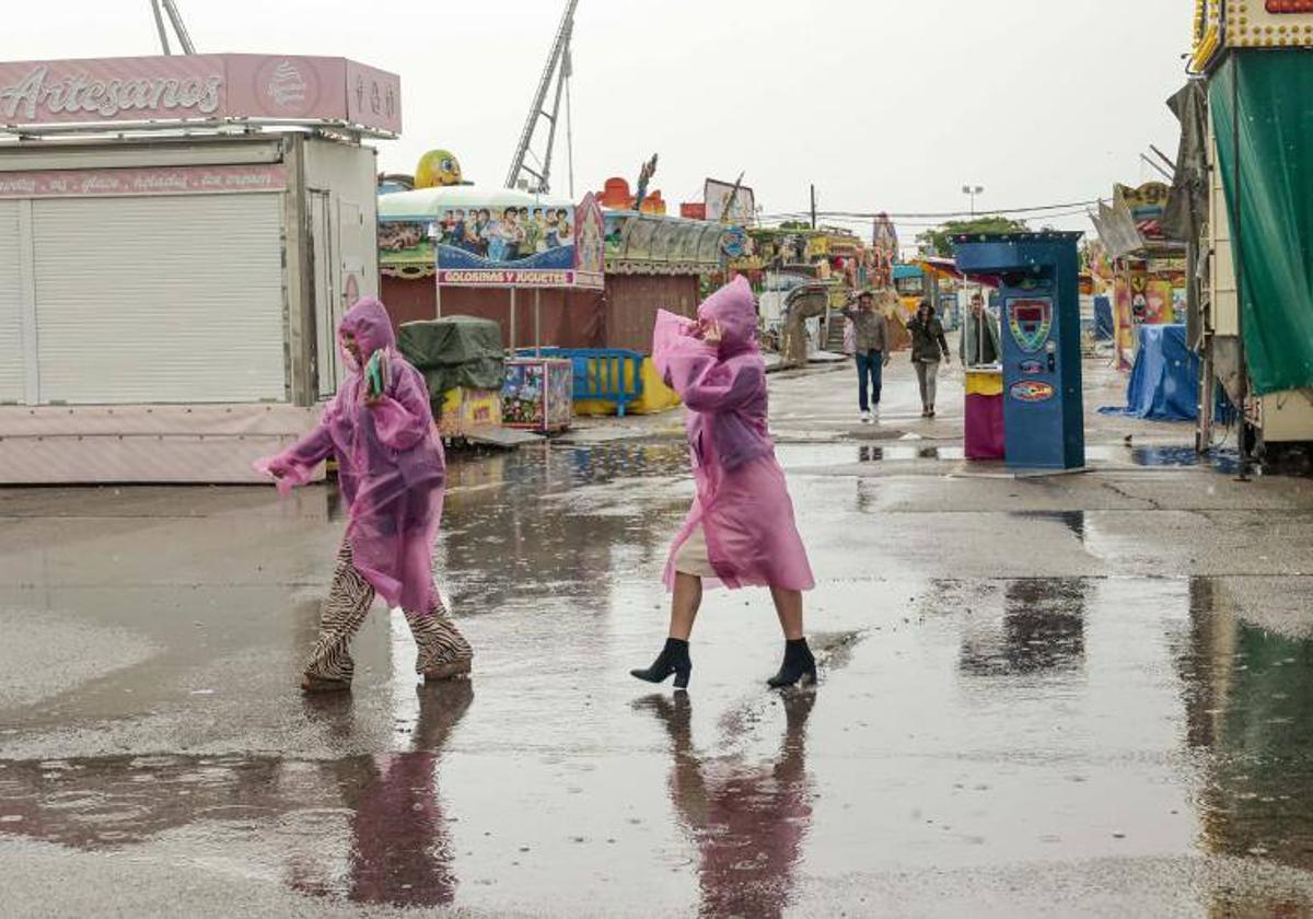 Así ha quedado la feria de Cáceres tras el temporal